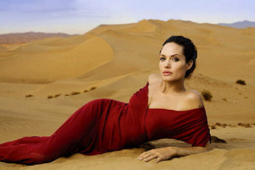 Angelina Jolie Vogue January 2007 03