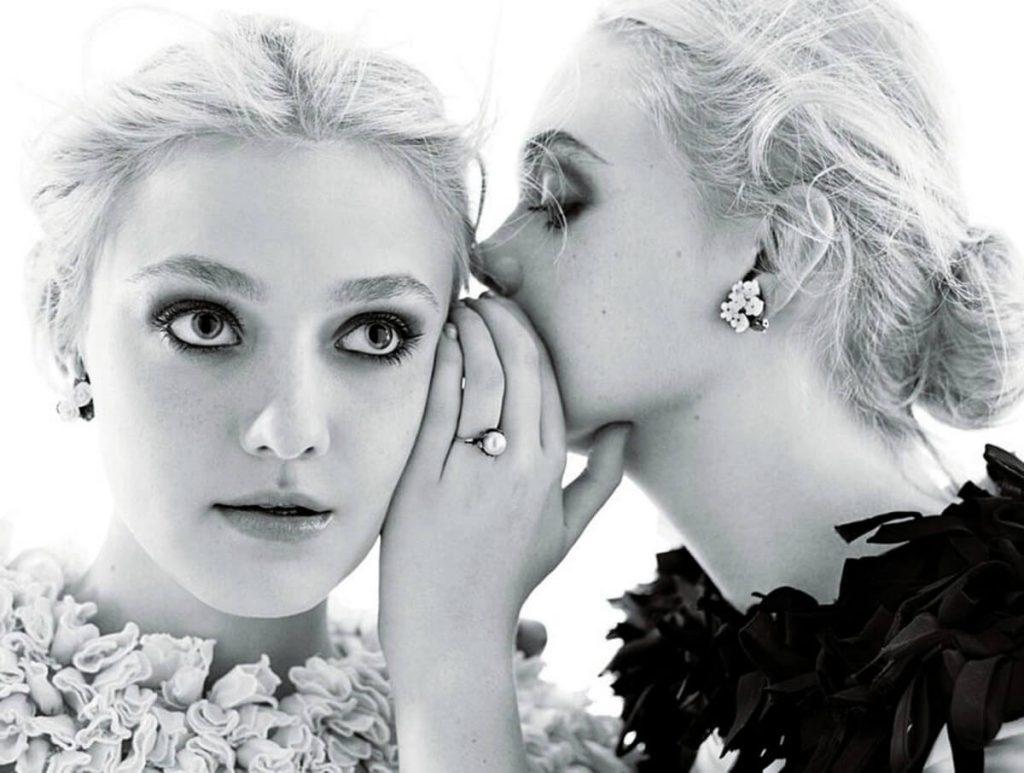 Dakota Fanning W December 2011 01