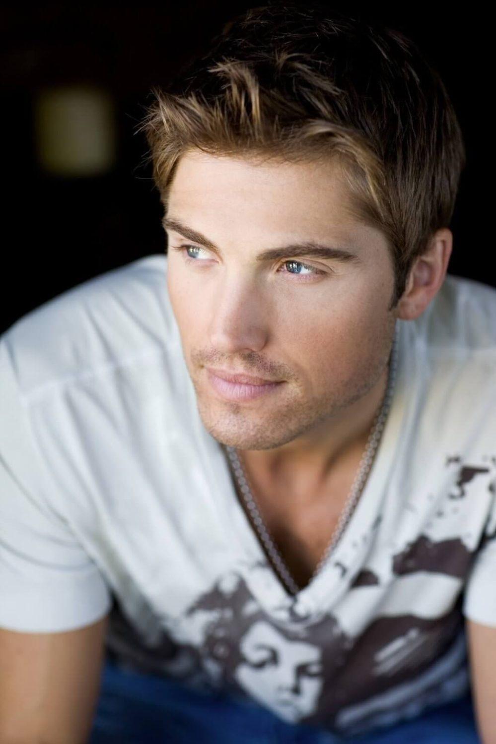 Eric Winter 2013